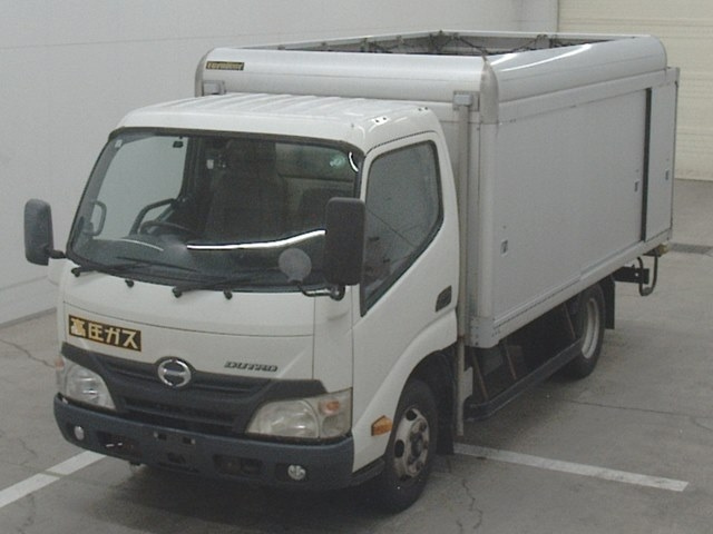 HINO DUTRO 2015