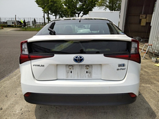 TOYOTA PRIUS 2020