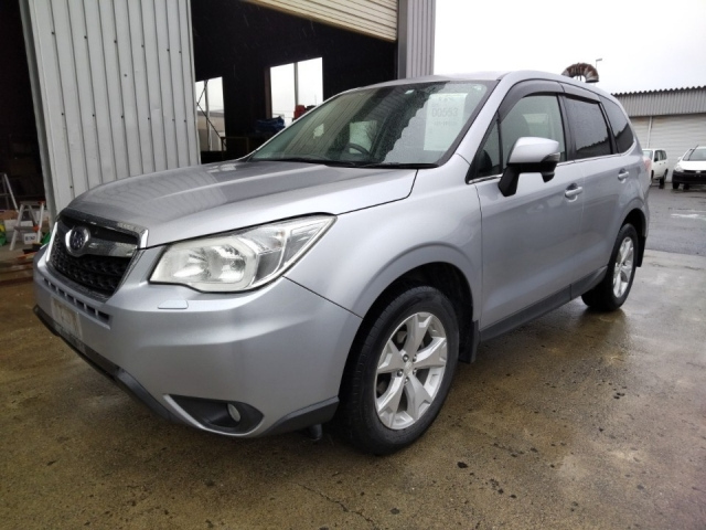 SUBARU FORESTER 2014
