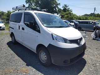 NISSAN NV200 2020