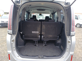 TOYOTA NOAH 2019