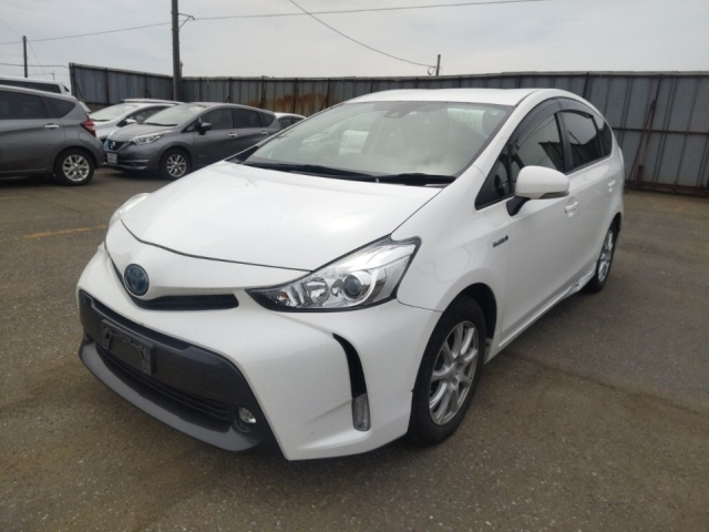 TOYOTA PRIUS ALPHA 2018