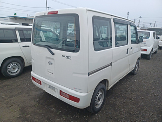 DAIHATSU HIJET VAN 2017