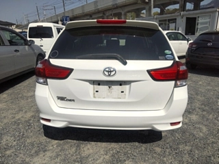 TOYOTA COROLLA FIELDER 2017