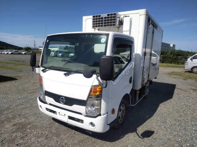 NISSAN ATLAS 2014