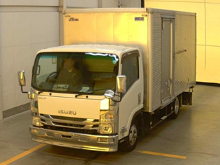 ISUZU ELF 2015