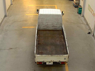 ISUZU ELF 2011