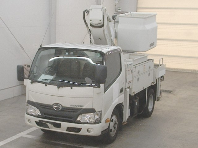 HINO DUTRO 2017