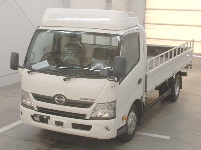 HINO DUTRO 2018