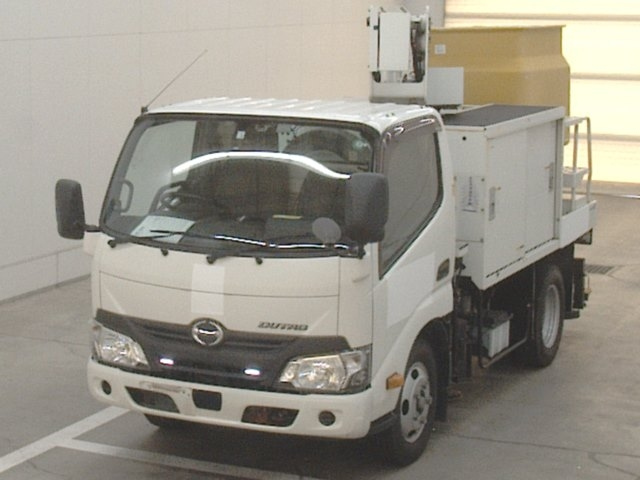 HINO DUTRO 2017
