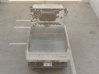 ISUZU ELF 2008