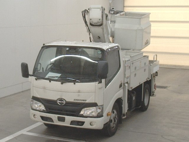 HINO DUTRO 2019
