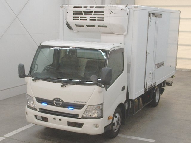 HINO DUTRO 2016