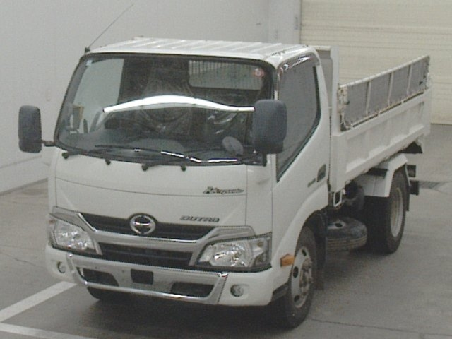 HINO DUTRO 2017