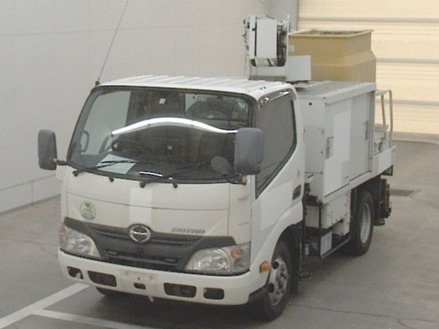 HINO DUTRO 2015