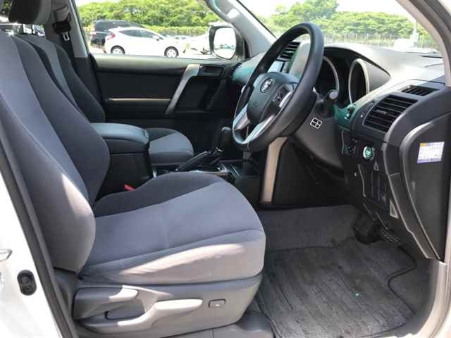 TOYOTA LAND CRUISER PRADO 2013