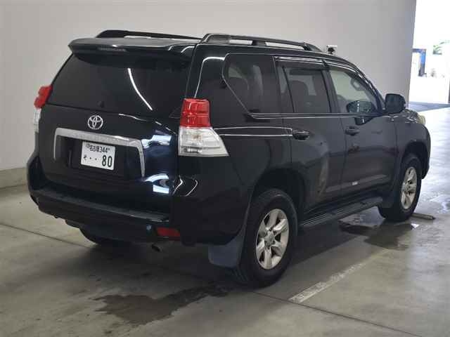 TOYOTA LAND CRUISER PRADO 2013