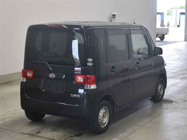 DAIHATSU TANTO 2008