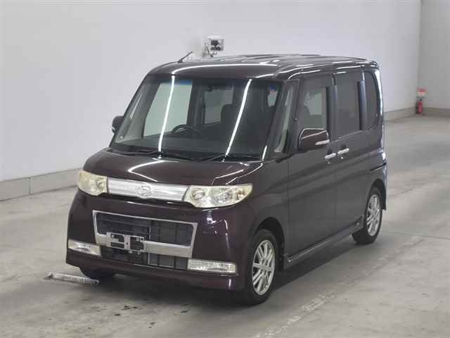 DAIHATSU TANTO 2010