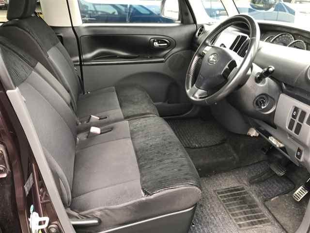 DAIHATSU TANTO 2010