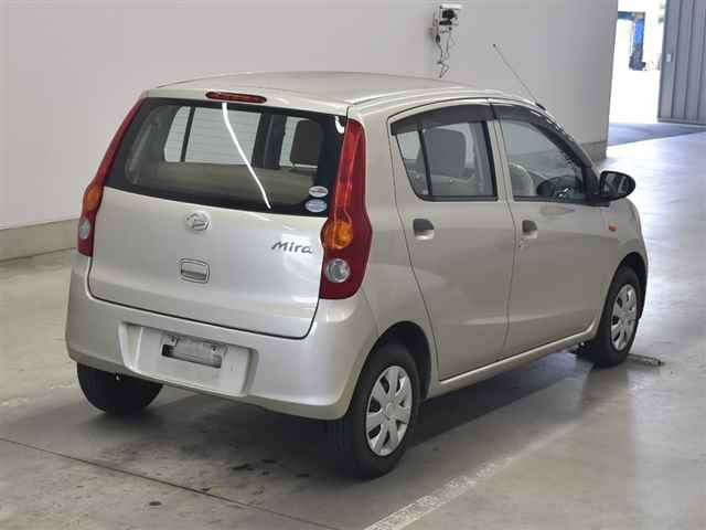 DAIHATSU MIRA 2012