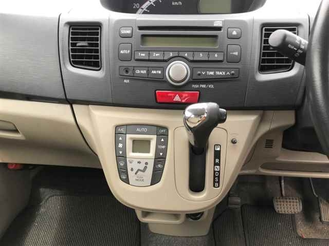 DAIHATSU MOVE 2011