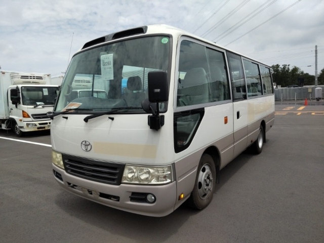 TOYOTA COASTER 2013
