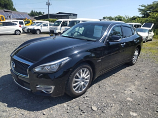NISSAN FUGA 2015