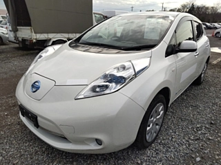 NISSAN LEAF 2015