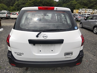 NISSAN AD 2019
