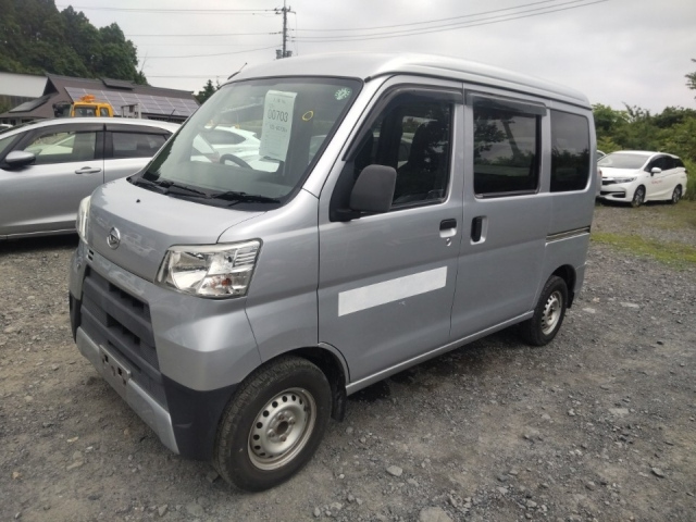 DAIHATSU HIJET VAN 2019