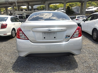 NISSAN LATIO 2017