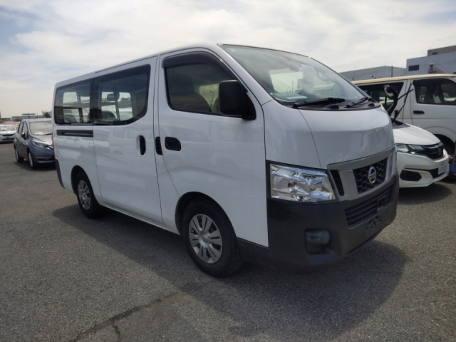 NISSAN CARAVAN VAN 2017