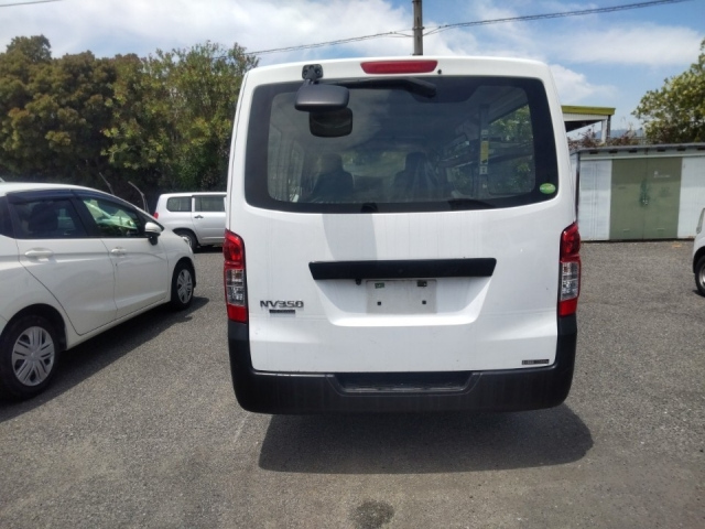 NISSAN CARAVAN VAN 2017