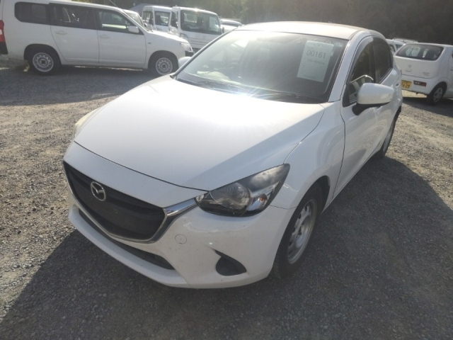 MAZDA DEMIO 2015