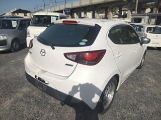 MAZDA DEMIO 2015