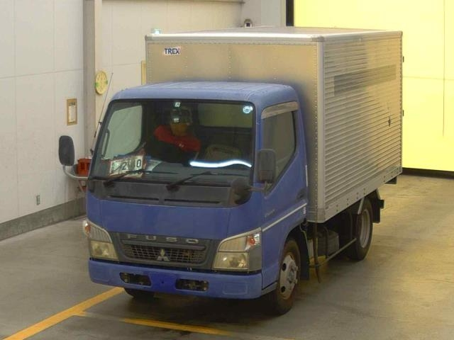 MITSUBISHI CANTER 2010