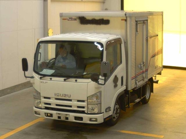 ISUZU ELF 2012