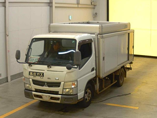 MITSUBISHI CANTER 2015