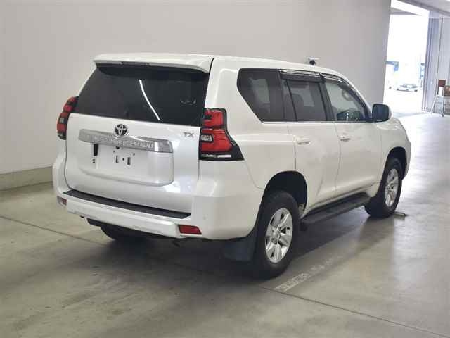 TOYOTA LAND CRUISER PRADO 2018