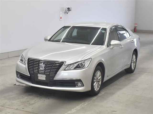 TOYOTA CROWN 2013
