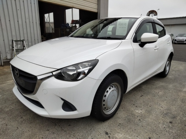 MAZDA DEMIO 2016