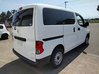 NISSAN NV200 2018