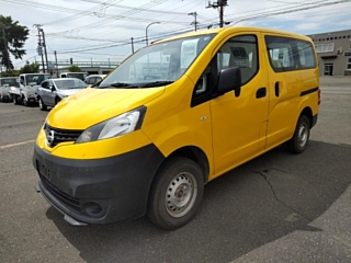 NISSAN NV200 2019