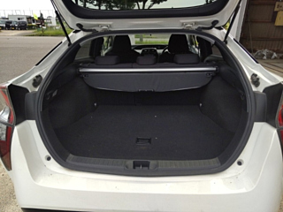 TOYOTA PRIUS 2018