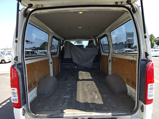 TOYOTA HIACE VAN 2018