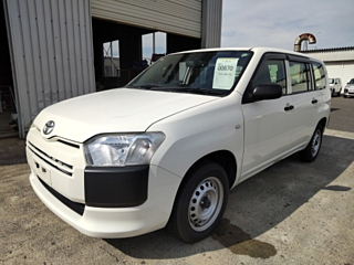 TOYOTA SUCCEED 2017