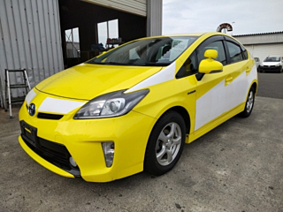 TOYOTA PRIUS 2013