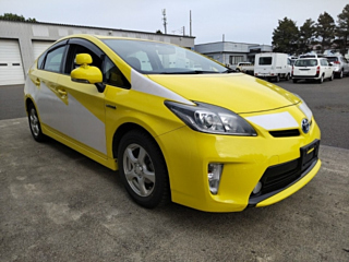 TOYOTA PRIUS 2013