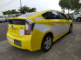 TOYOTA PRIUS 2013